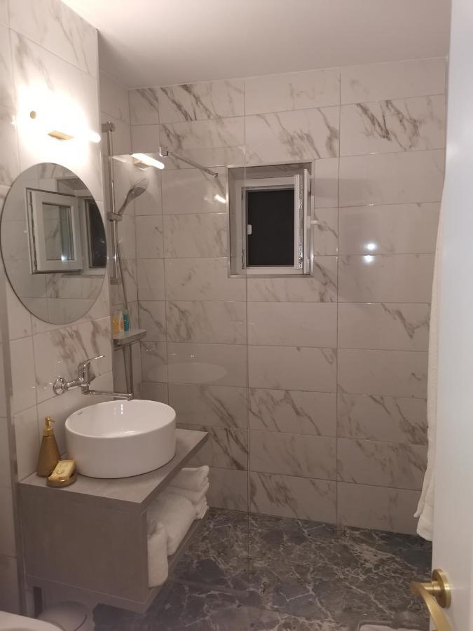 Bloom Box Apartments Craiova Bagian luar foto